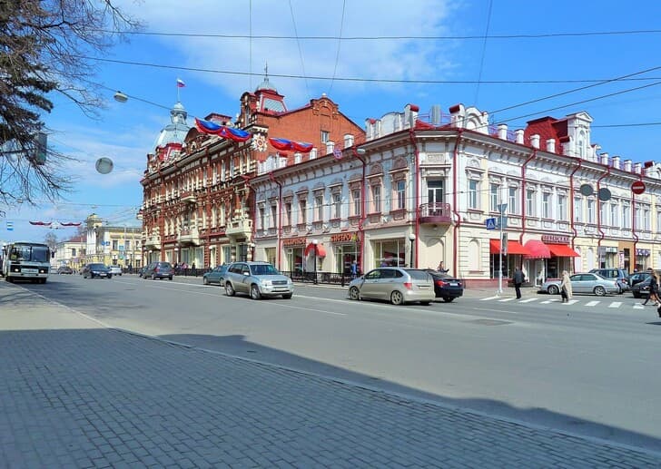 Дом купца Кухтерина и городская усадьба Гадалова